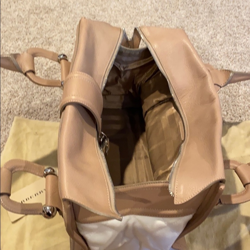 Burberry Purse - Picture 5 of 8